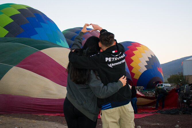 Sunrise Balloon Flight over Teotihuacan and Breakfast in Cueva - Key things to know before you go
