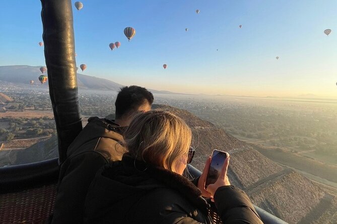 Teotihuacan balloon flight with cave breakfast and CDMX pickup - Key highlights worth planning around