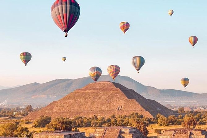 Teotihuacan Balloon ride + Transportation + Breakfast + Pyramids - Transportation and timing: how the morning usually runs