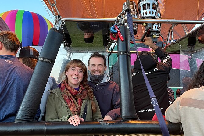 Teotihuacan Balloon ride + Transportation + Breakfast + Pyramids - After landing: champagne toast and the human touch