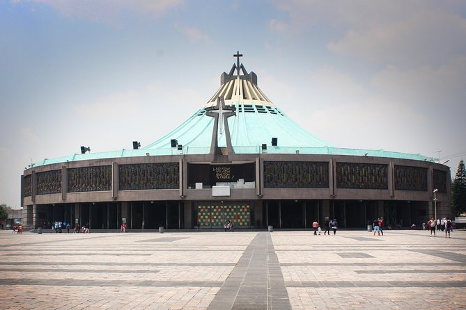 Teotihuacan & Basilica Guadalupe Tour with lunch - How this day tour strings together Teotihuacán and Guadalupe