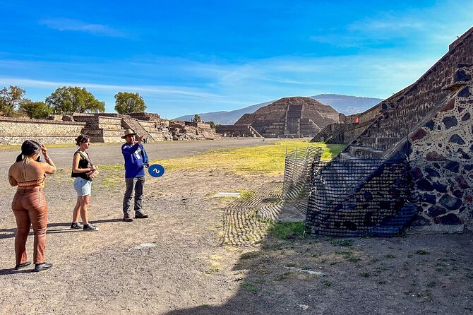 Teotihuacan Early Access Guided Tour with optional Lunch - Stop at El Quetzal Artesanías: Obsidian, Tequila, and the Memento Zone