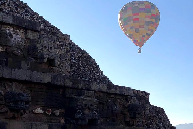 Teotihuacan Early Morning Tour: Avoid Crowds, & Expert Guide - Walking, climbs, and heat: what you should plan for