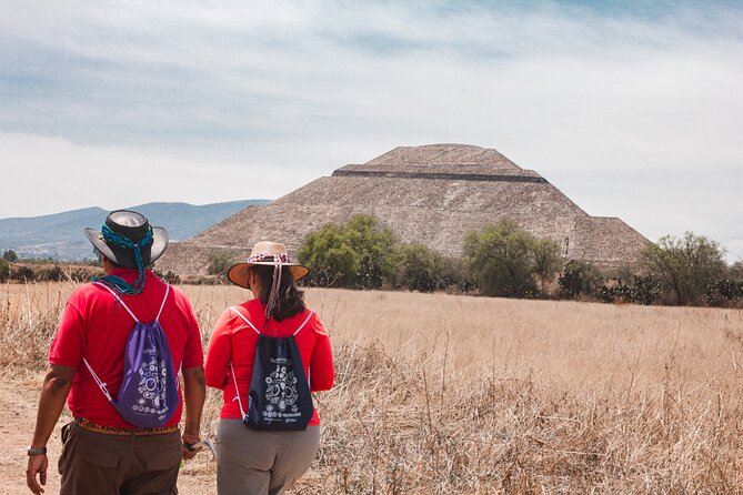 Teotihuacán Full Day Tour from Mexico City - Stop 3: San Martín de las Pirámides Views, Murals, and the Valley Angle