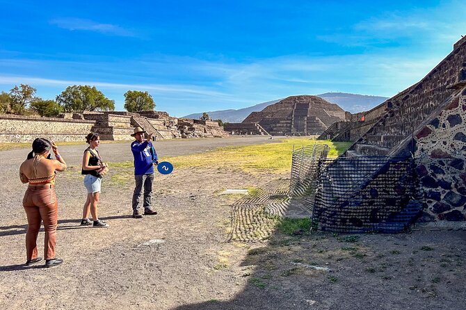 Teotihuacan, Guadalupe Shrine & Tlatelolco Day Tour with Lunch - Guadalupe Shrine: big crowds, mass timing, and what to do with limited time