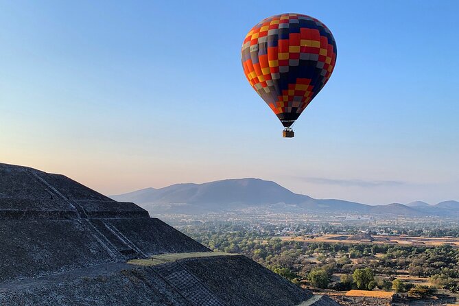 Teotihuacan Hot Air Balloon Flight from Mexico City / Volare - Should You Book Volare’s Teotihuacan Balloon Flight?
