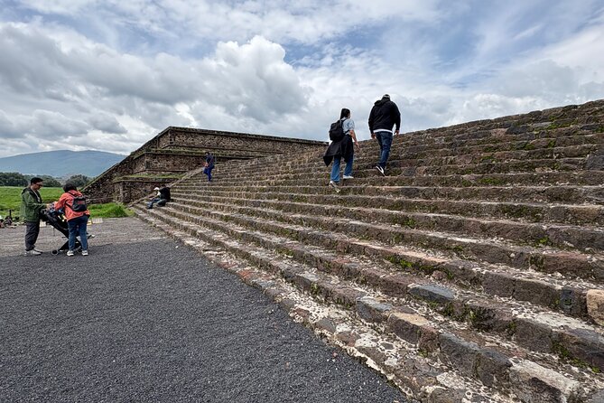 Teotihuacan Pyramids VIP Tour without Commercial Stops - The Avenue of the Dead to the main pyramids: Sun, Moon, and Quetzalcoatl