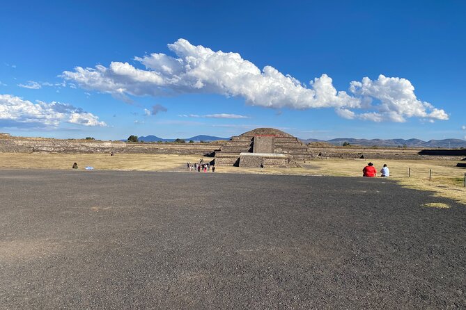 Teotihuacan Pyramids VIP Tour without Commercial Stops - Entering the archaeological site: what you’ll do once you arrive