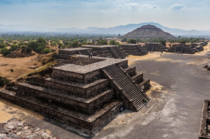 Teotihuacan, Shrine of Guadalupe & Tlatelolco - Tlatelolco’s Plaza de las Tres Culturas: quick, meaningful, and easy to miss