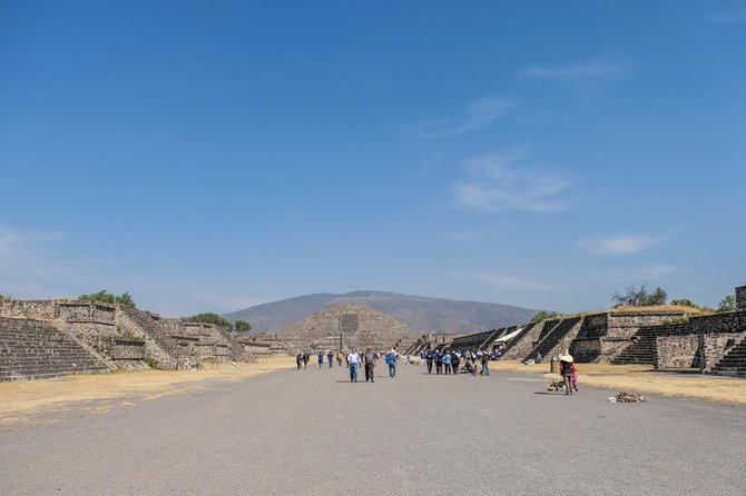 Teotihuacan, Shrine of Guadalupe & Tlatelolco Day Tour - Hotel pickup and timing: when your day really starts