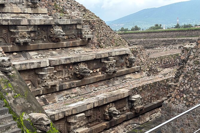 Teotihuacan without obligatory stops. No shops or restaurants. - What to Bring So You Don’t Spend Your Energy on Discomfort
