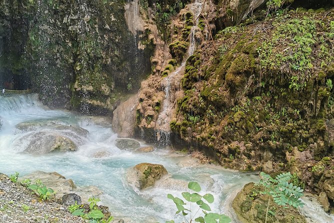 Travel to Tolantongo: Transportation and tickets - What’s Included vs. What You’ll Need to Pay For