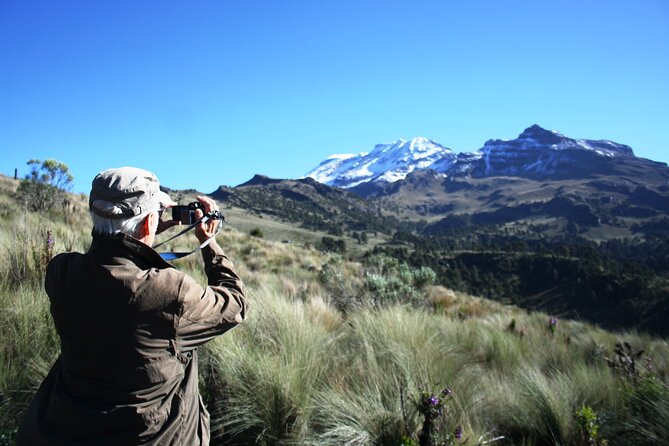 Trekking Through The Volcanoes - From Condesa to the National Park: the morning that sets the tone