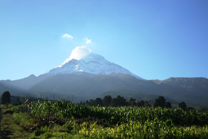 Trekking Through The Volcanoes - Cerro Altzomoni: the best views (and the moment you’ll remember)