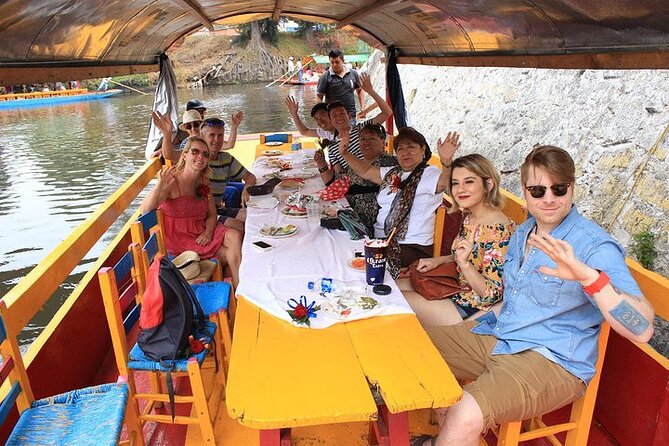 Xochimilco, Coyoacan and Frida Kahlo with Optional Lunch - Xochimilco by trajinera: chinampas, mariachi, and the reality of a crowded canal