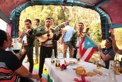 Xochimilco, Coyoacan and Frida Kahlo with Optional Lunch - Blue House or Casa Kahlo: how to choose your Frida hour without wasting time