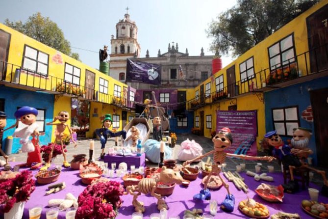 XOCHIMILCO & COYOACAN (Private) - Hotel pickup and the 9:00 am start: where your day gets won or lost