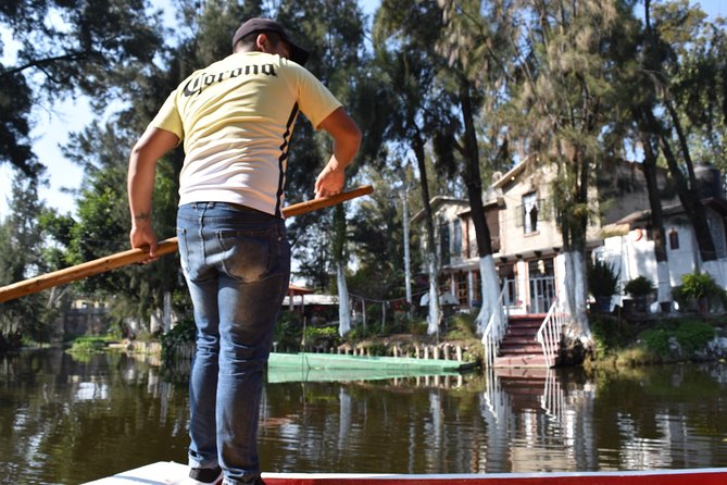 Xochimilco & Coyoacán Private Tour: Canals, Markets & Local Food - Xochimilco floating gardens: the canal boat ride and mariachi atmosphere