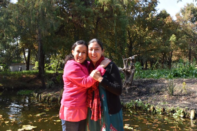 Xochimilco & Coyoacán Private Tour: Canals, Markets & Local Food - Balancing guided time with free wandering in two different worlds