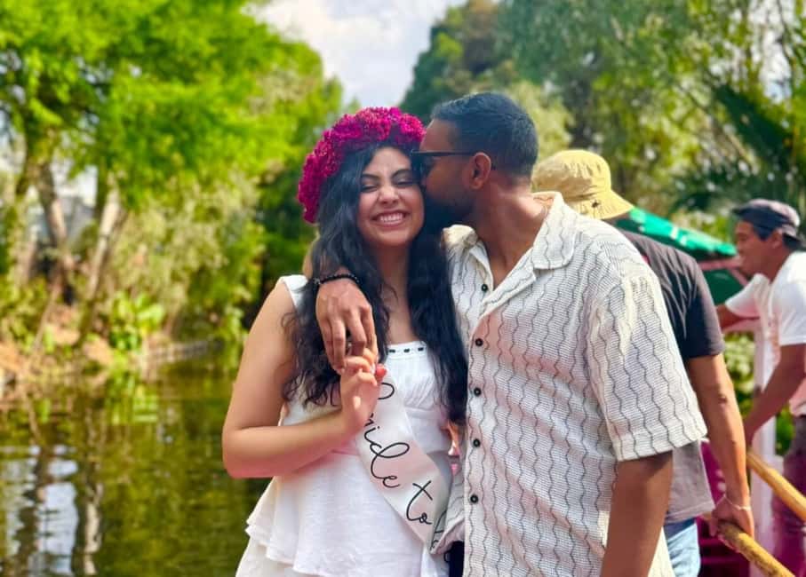 Xochimilco: Tequila tasting (unlimited) and cultural party on a boat - The first stretch: safety briefing, photos, and that first drink flow